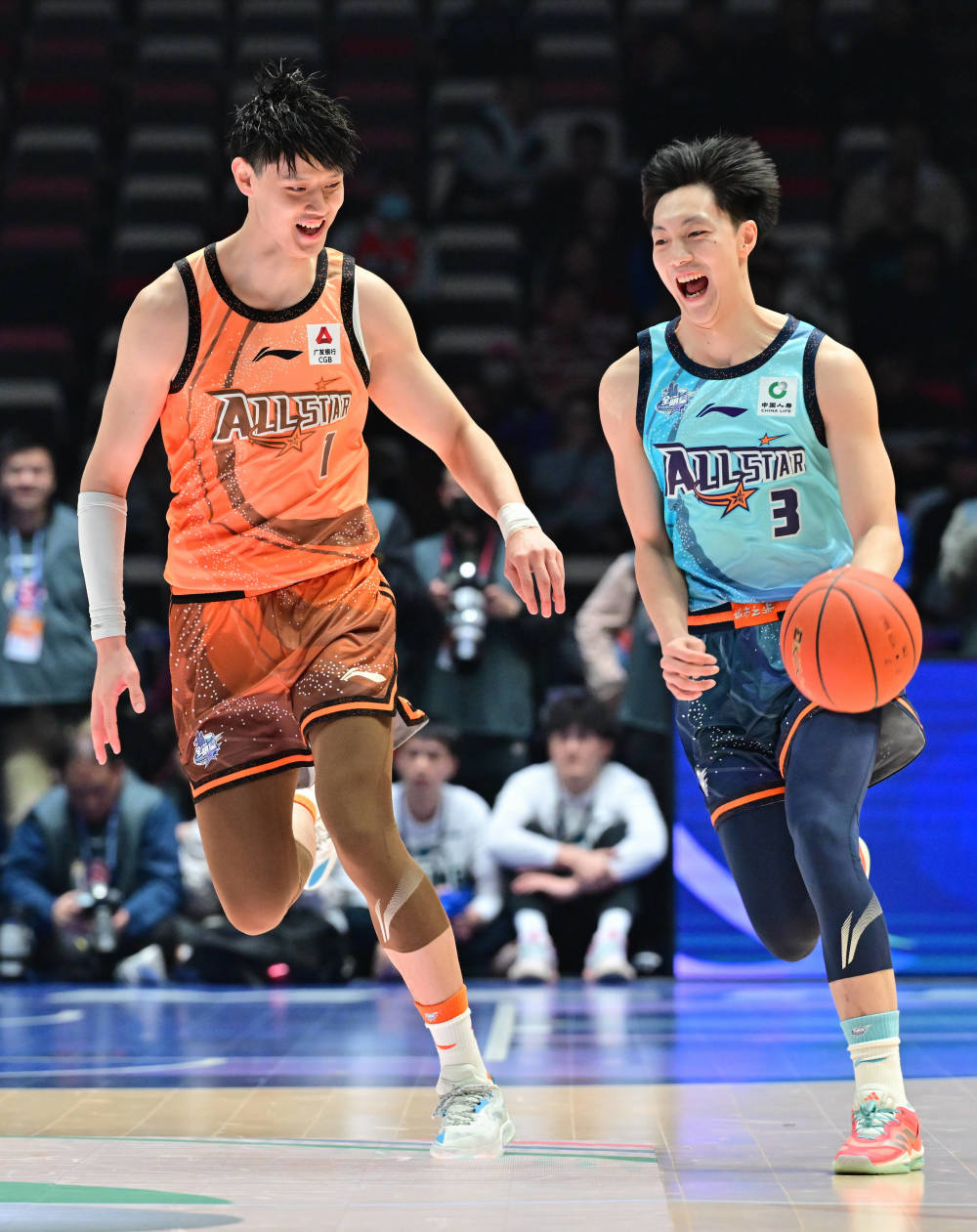 全明星阵容参加竞技赛，实力堪比顶尖选手